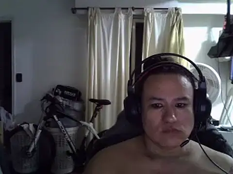 Snapshot of transgordimilf chatting on October 12, 8:05 am transgordimilf online show from October 12, 8:05 am