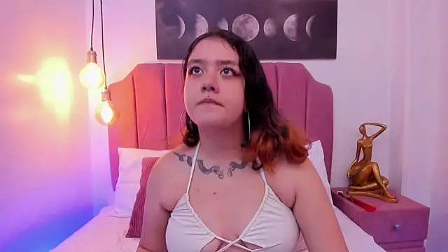 Niaa Stark online show from April 29, 3:32 am