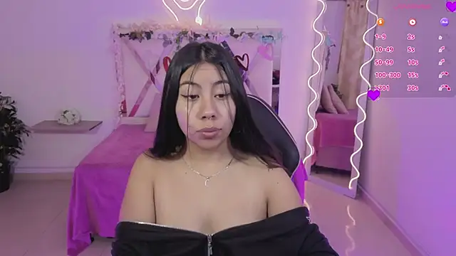 ZURY TAY online show from February 12, 11:54 am