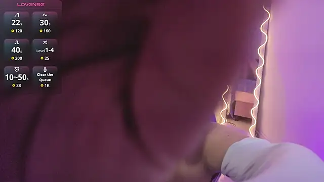 ZURY TAY online show from March 29, 3:19 am