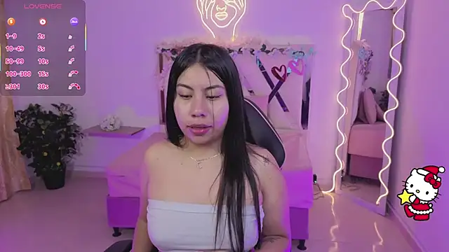 ZURY TAY online show from December 15, 11:49 am