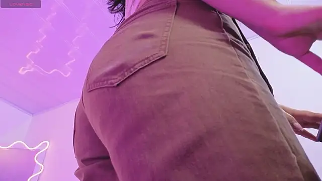 ZURY TAY online show from February 27, 11:43 am