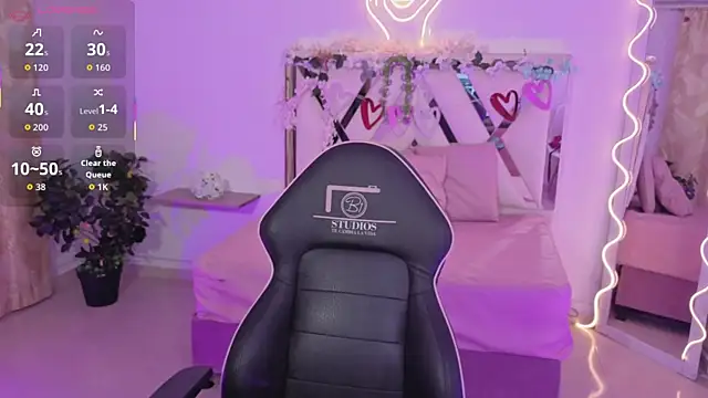 Snapshot of ZURY_TAY chatting on November 9, 12:09 pm ZURY TAY online show from November 9, 12:09 pm