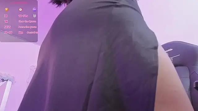 ZURY TAY online show from April 1, 11:55 am