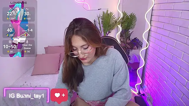 Snapshot of Bunni_tay chatting on September 20, 11:37 am Bunni tay online show from September 20, 11:37 am
