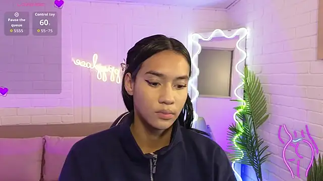 artemiss tay online show from November 3, 7:06 pm