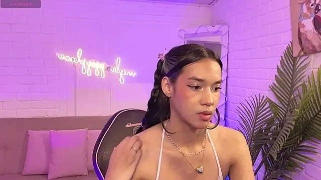 artemiss tay online show from November 7, 7:18 pm