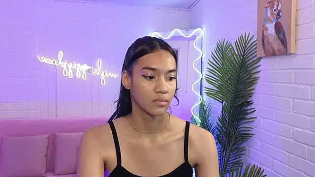 Snapshot of artemiss_tay chatting on October 17, 7:04 pm artemiss tay online show from October 17, 7:04 pm