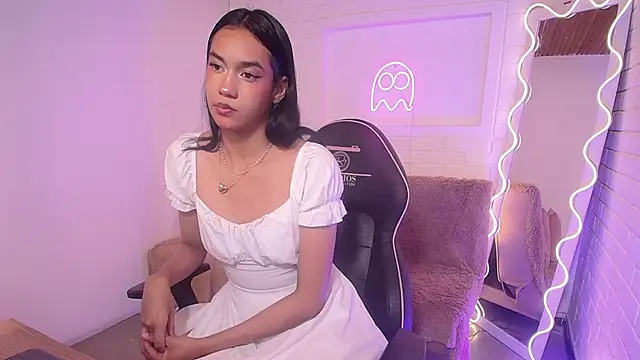 artemiss tay online show from November 2, 11:37 am