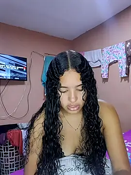 Snapshot of ValentinaMartel chatting on October 9, 8:31 pm ValentinaMartel online show from October 9, 8:31 pm
