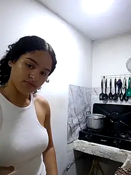 Snapshot of ValentinaMartel chatting on October 11, 1:28 am ValentinaMartel online show from October 11, 1:28 am