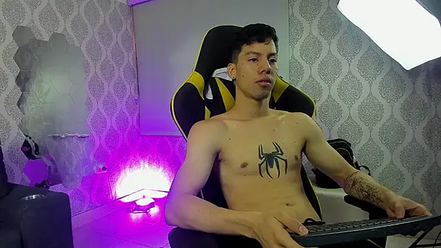 Twink sensationx online show from February 18, 1:18 pm