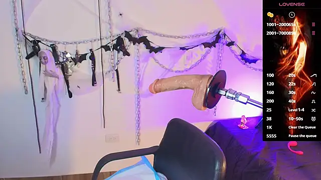 Snapshot of Amyyslave chatting on October 22, 4:34 am Amyyslave online show from October 22, 4:34 am