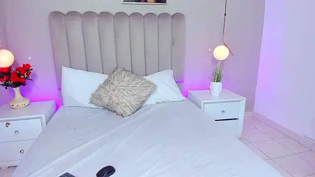 Dani rosse  online show from April 17, 12:41 pm