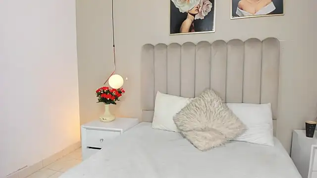 Snapshot of Dani_rosse_ chatting on May 28, 1:28 pm Dani rosse online show from May 28, 1:28 pm