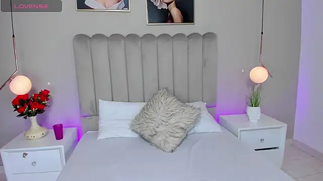 Dani rosse  online show from April 15, 12:10 pm