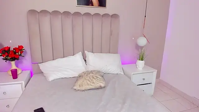 Dani rosse  online show from April 19, 12:50 pm