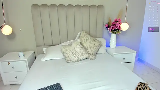 Dani rosse  online show from February 5, 1:07 pm