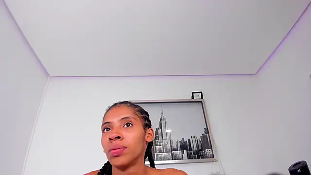 Snapshot of sarah_ashbourne chatting on September 25, 12:11 pm sarah ashbourne online show from September 25, 12:11 pm