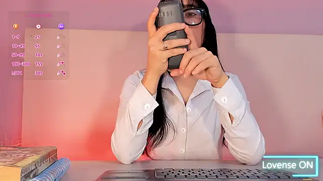 AlannaJonnes online show from March 25, 12:15 pm