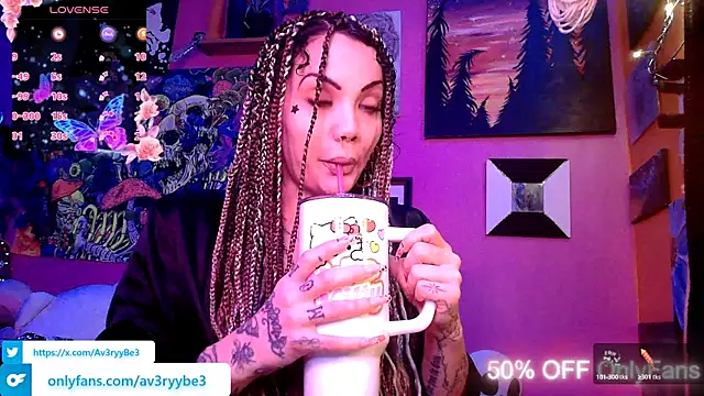 Av3ryyBe3 online show from January 11, 6:20 am