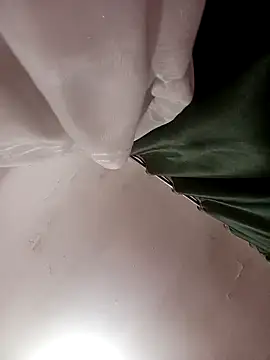 Lady 16 online show from December 14, 1:45 am