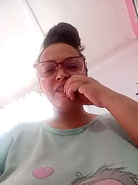 Lady 16 online show from November 11, 5:19 pm