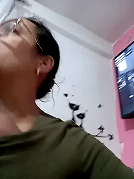 Snapshot of Lady_16 chatting on September 14, 10:54 pm Lady 16 online show from September 14, 10:54 pm