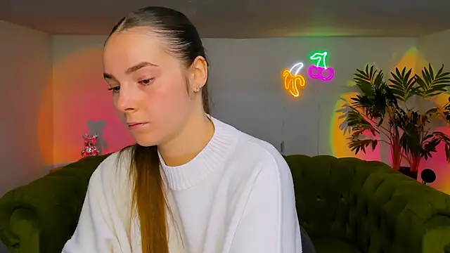 rad rebel  online show from November 15, 5:33 am