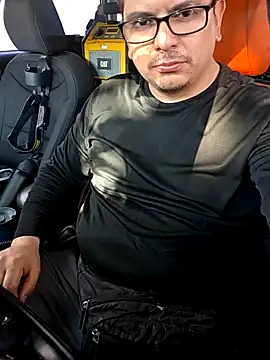 lucho8690 online show from October 14, 8:42 pm