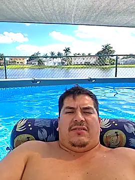 lucho8690 online show from October 18, 7:49 pm