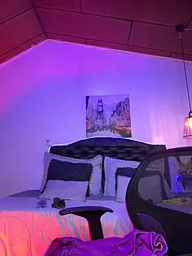 Eymmy 24 online show from October 23, 2:10 am