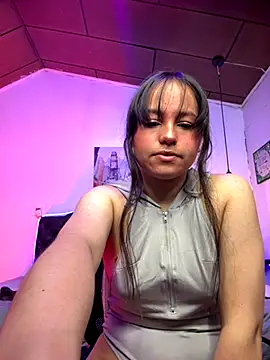 Snapshot of Eymmy_24 chatting on October 4, 2:35 am Eymmy 24 online show from October 4, 2:35 am
