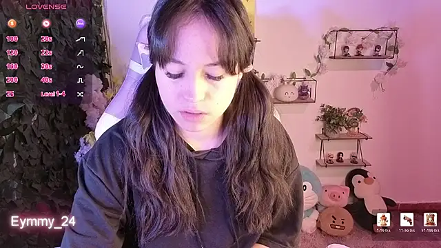 Snapshot of Eymmy_24 chatting on July 8, 1:41 am Eymmy 24 online show from July 8, 1:41 am