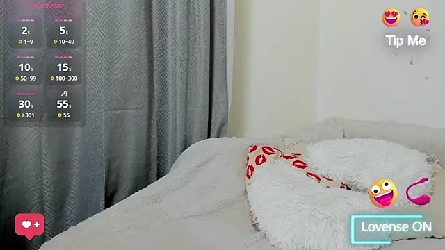 MiaKiittyy online show from February 14, 10:54 pm