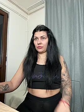 MiaKiittyy online show from March 2, 12:00 am