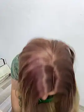 MiaKiittyy online show from May 30, 8:14 pm