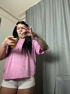 MiaKiittyy online show from February 19, 10:40 pm