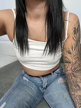 MiaKiittyy online show from September 28, 3:52 pm