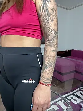 MiaKiittyy online show from November 3, 1:00 am