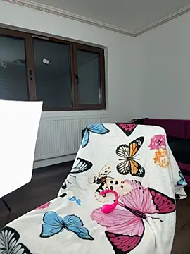 MiaKiittyy online show from November 21, 1:04 am