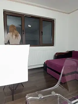 MiaKiittyy online show from November 11, 1:11 am