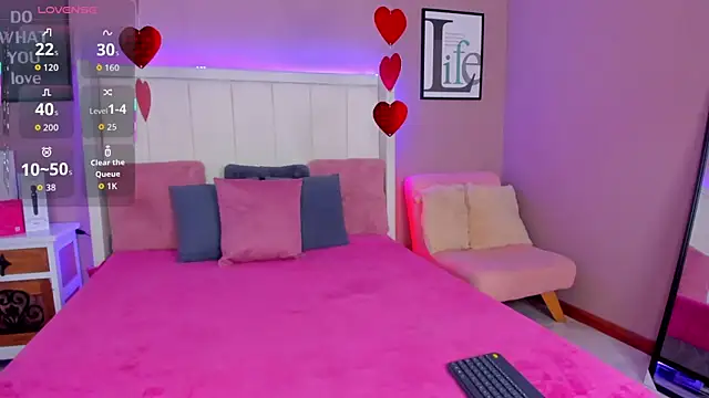 sarahyessica online show from March 21, 6:34 pm