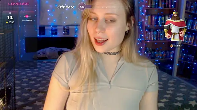 s1lvercherub online show from December 13, 8:04 pm