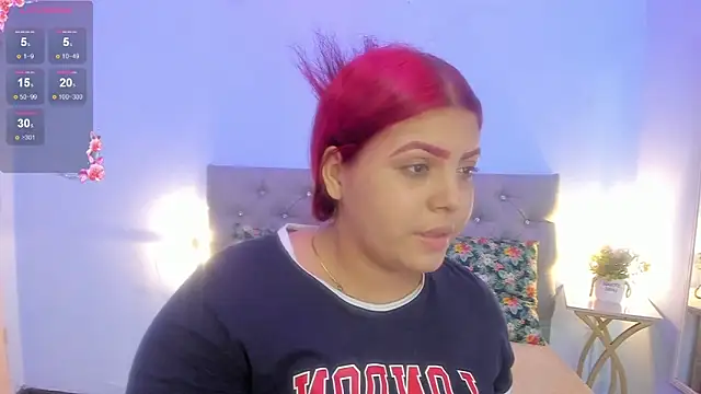 neferet opal online show from December 4, 11:04 pm