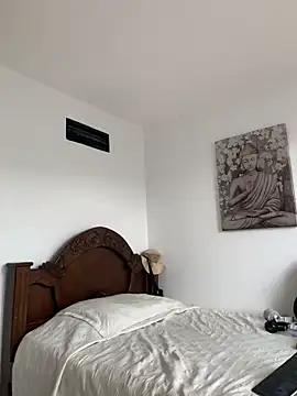 Snapshot of DeimonOficial chatting on November 8, 6:44 pm DeimonOficial online show from November 8, 6:44 pm