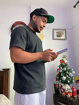 DeimonOficial online show from December 20, 3:37 pm