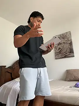 Snapshot of DeimonOficial chatting on November 11, 2:45 pm DeimonOficial online show from November 11, 2:45 pm