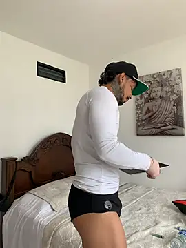 Snapshot of DeimonOficial chatting on November 25, 7:25 pm DeimonOficial online show from November 25, 7:25 pm