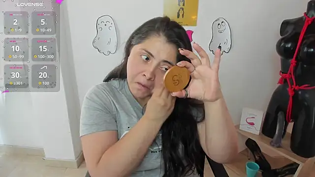 TifanyAmazinng online show from October 13, 2:29 pm